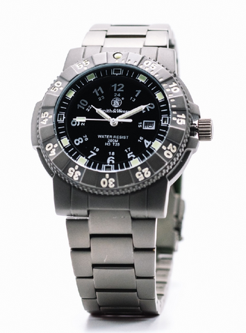 Smith & wesson tritium on sale watch